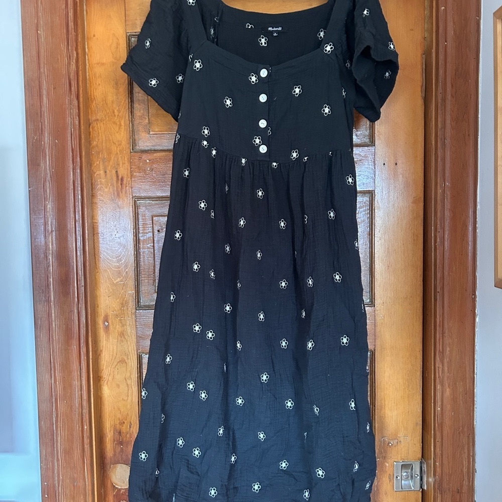 Madewell embroidered dress sz M
